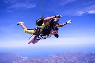 Les trois principaux types de saut en parachute